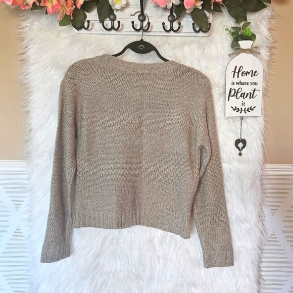 XXI Cropped Cable Knit Pullover Sweater - Picture 2 of 4